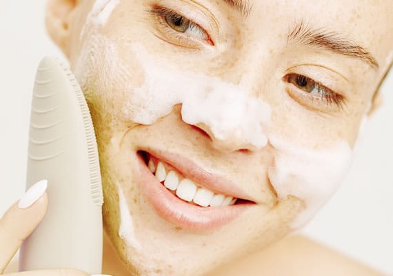 EMI Sonic Facial Cleansing Brush