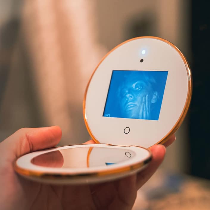 UVMagic Mirror UV Camera Shows Sunscreen Coverage